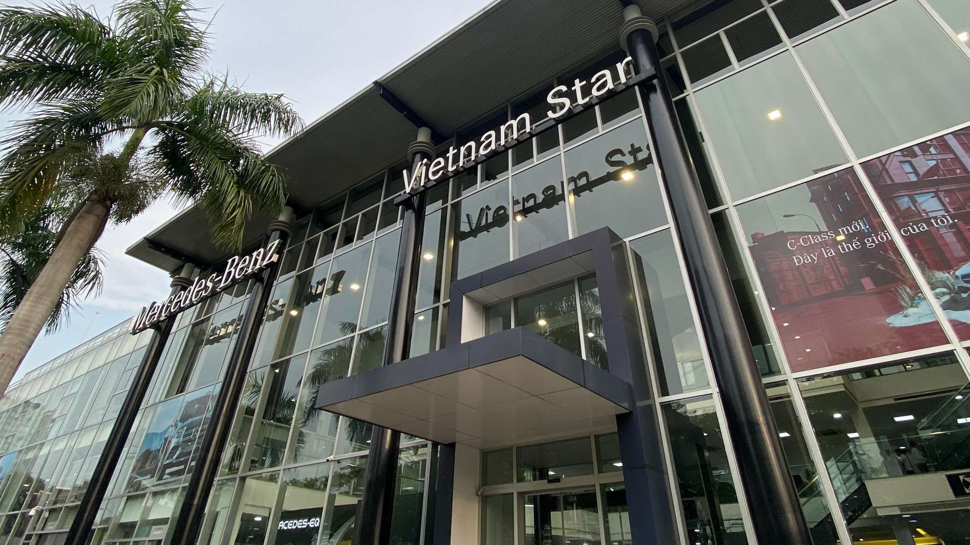 HCM: Đại lý Mercedes Benz Vietnam Star Phú Mỹ Hưng